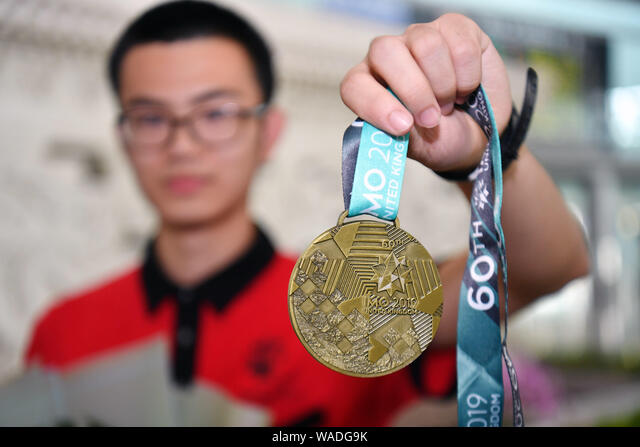 Người giành huy chương vàng IMO nhiều nhất 2